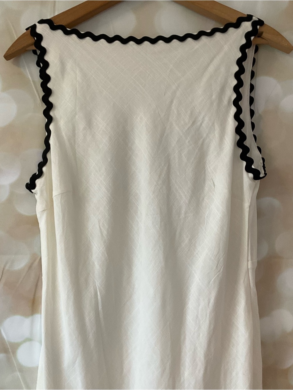 Hello Molly White and Black Linen Blend Dress - Picture 5 of 14